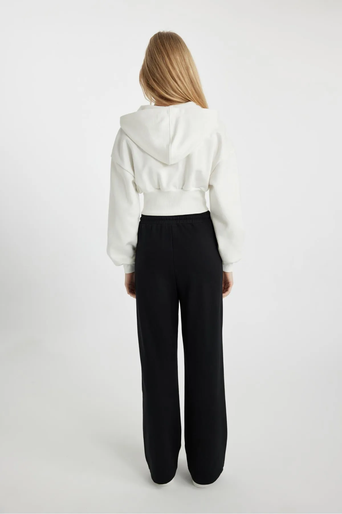 DeFacto  Coole Jogginghose mit weitem Bein B3345ax23wn