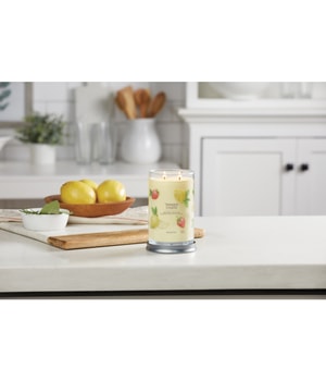 Yankee Candle Iced Berry Lemonade Signature Large Tumbler Duftkerze-567 g