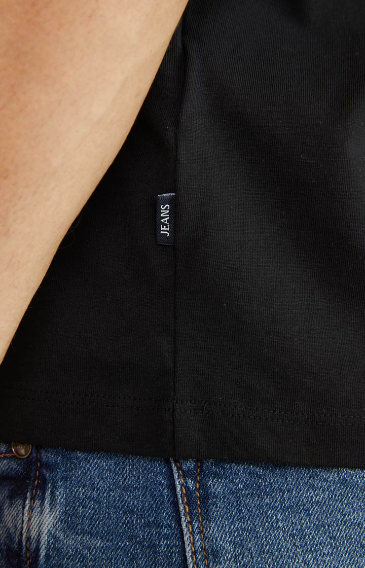 T-Shirt Alphis in Schwarz