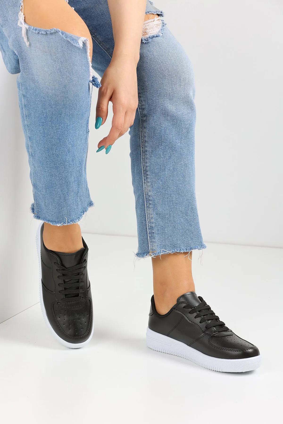 en7  Schwarze und weiße Damen-Sneakers Air-21