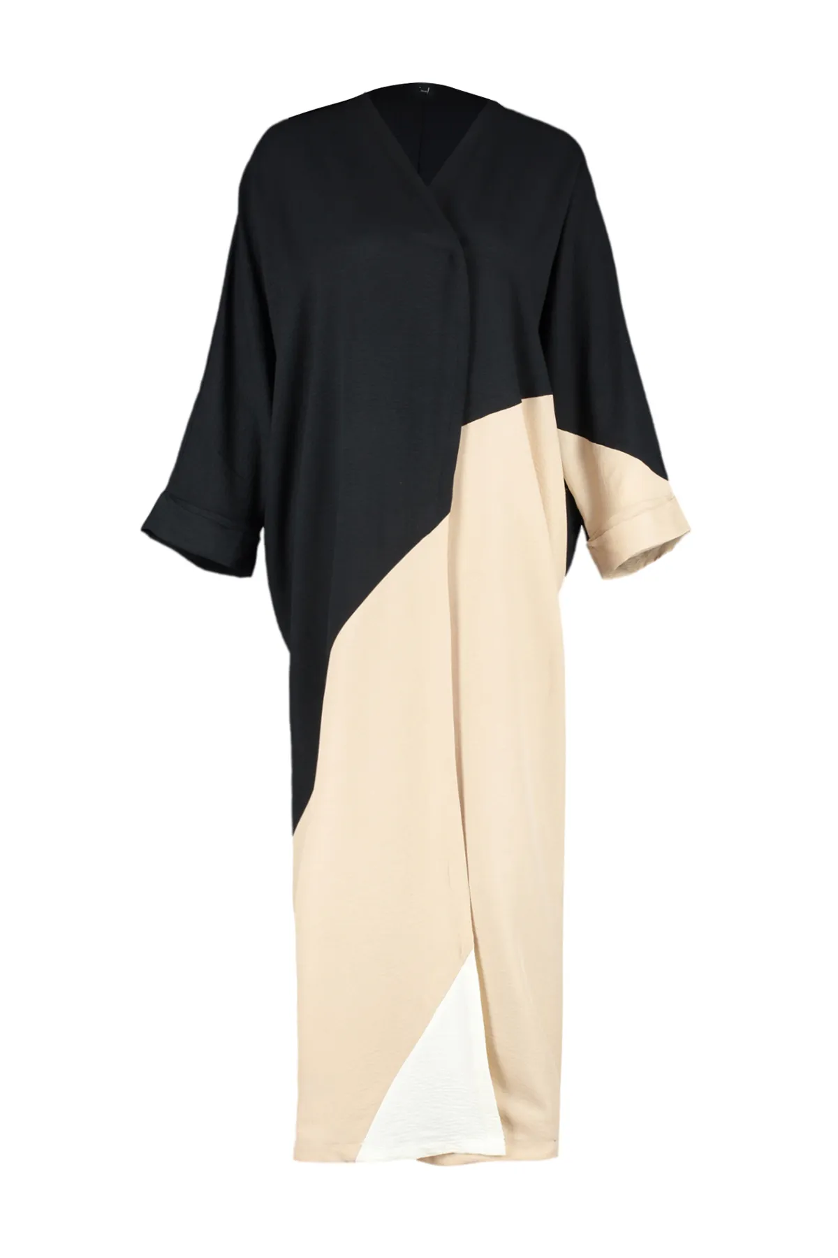 Trendyol Modest  Lange gewebte Kappe mit Farbblock-Steingürtel und Ferace TCTSS24KF00002