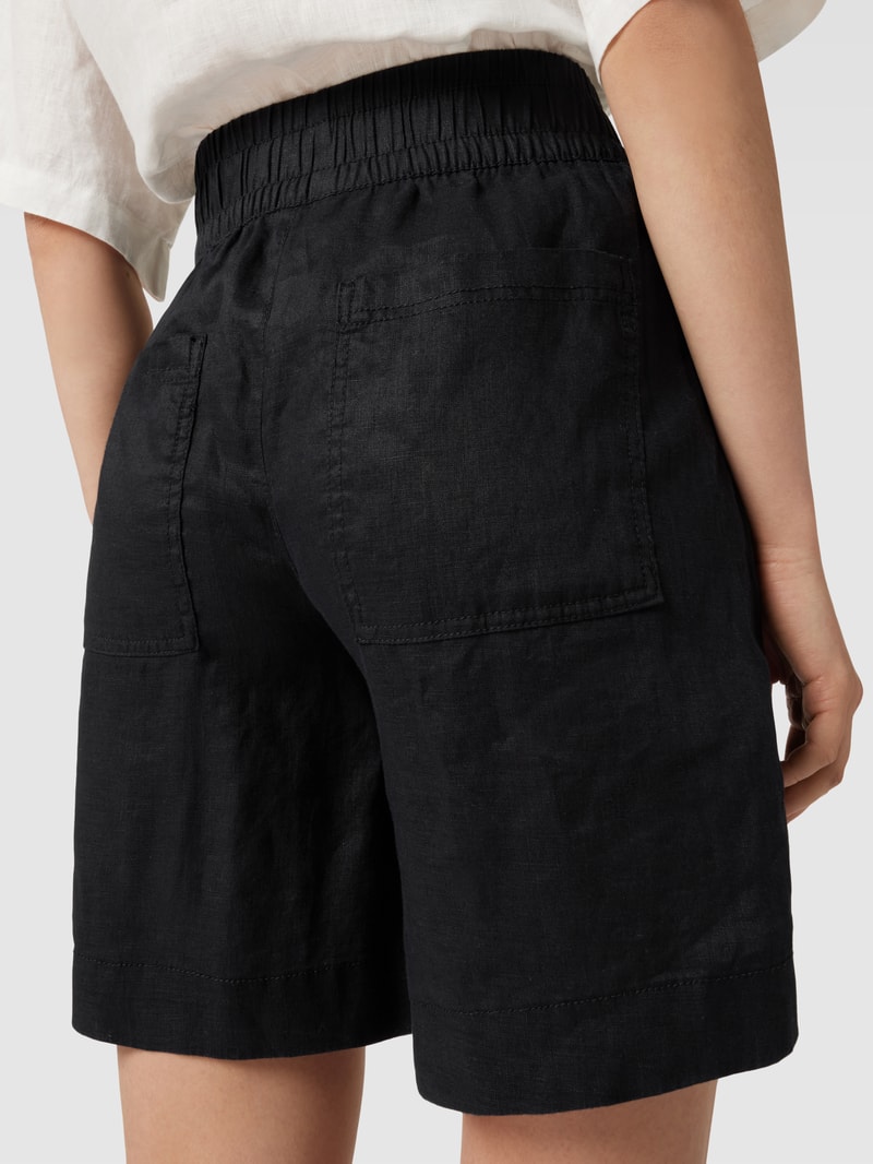 Shorts aus Leinen mit Eingrifftaschen in schwarz