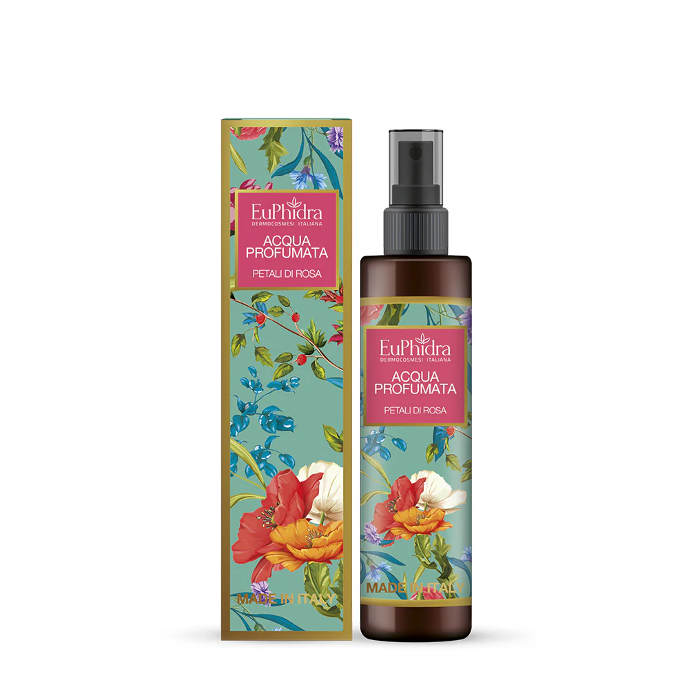 Agua perfumada con pétalos de rosa para tratamientos corporales - Agua aromática