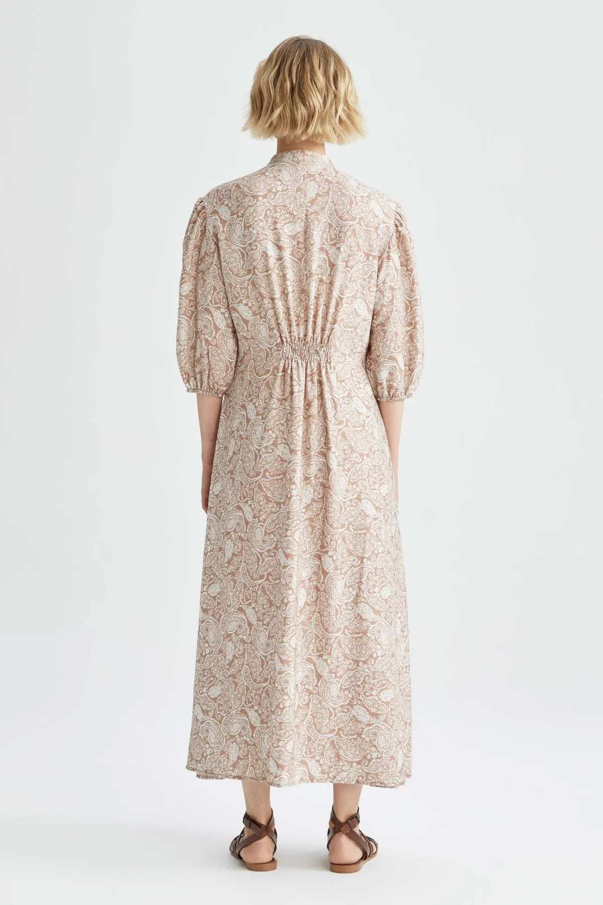 DeFacto  Maxikleid mit A-Linien-Kragen, Quasten und Ballonärmeln