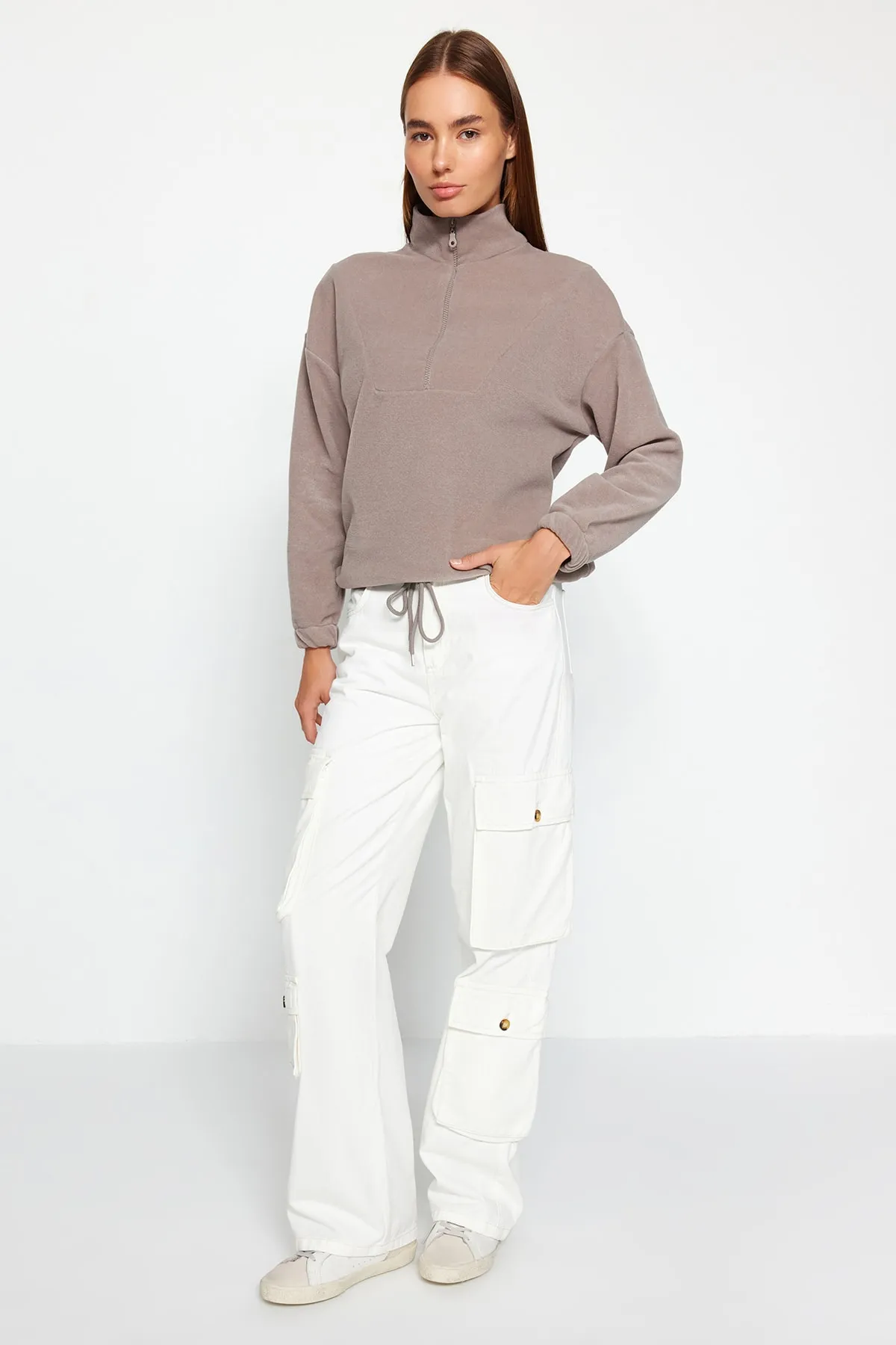 Trendyol Collection  Strick-Sweatshirt mit Reißverschluss in Stein