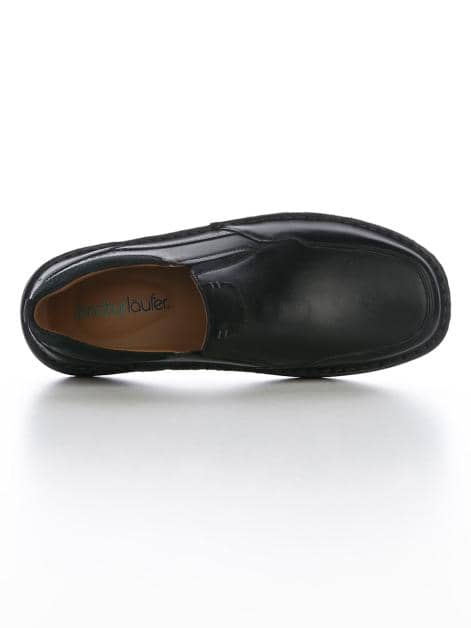 Slipper mit seitlichen Dehnzonen