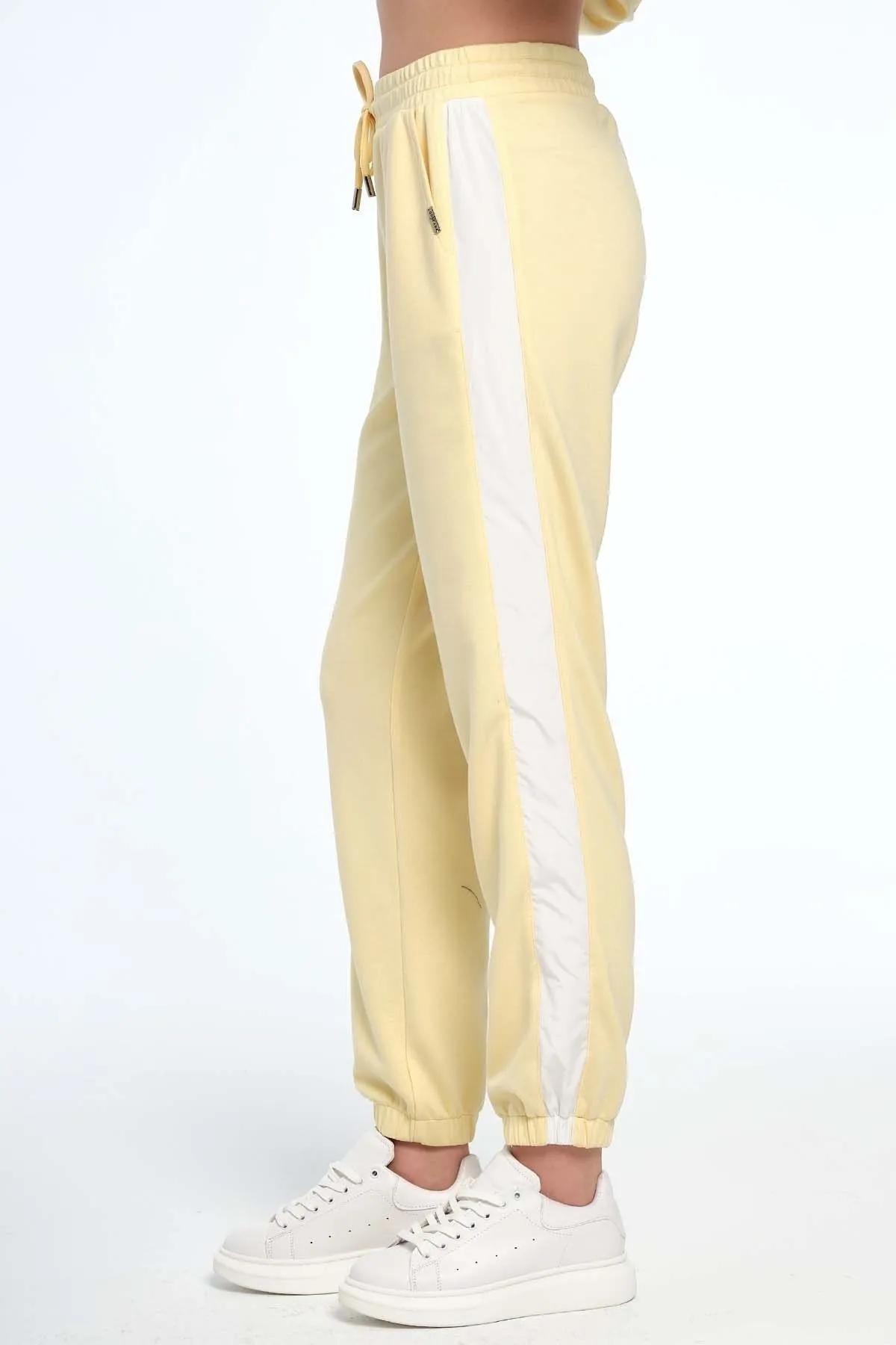 Guitar  Gelbe Strick-Jogginghose mit weitem Bein