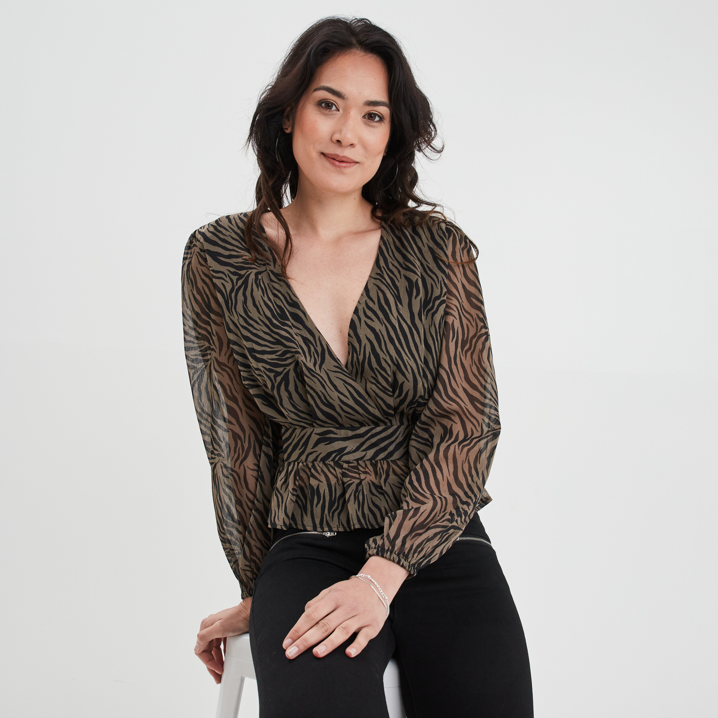 Blouse cintrée col effet croisé Liberto vert kaki femme | La Halle