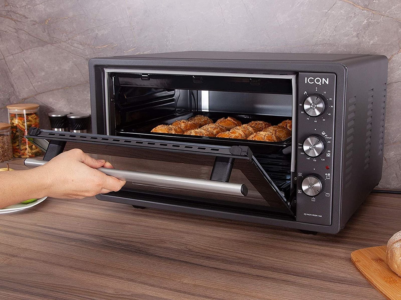 ICQN Minibackofen 42 Liter mit Umluft, Emailliert, 1300 W, inkl. Backblech Set, Umluft, Pizza-Ofen, Doppelverglasung, Timer, Mini Ofen, 40°-230°C