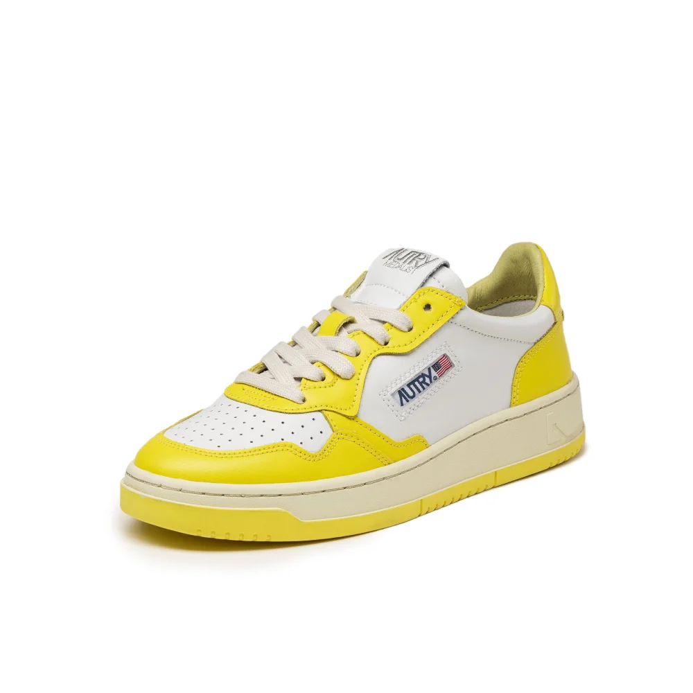 Autry Medalist Low W Wmns AULWWB23 / gelb
