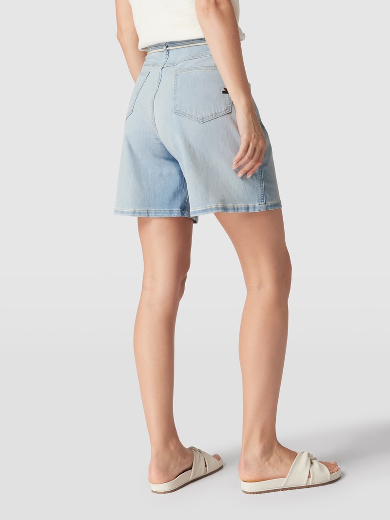 Jeansshorts mit Label-Details in hellblau