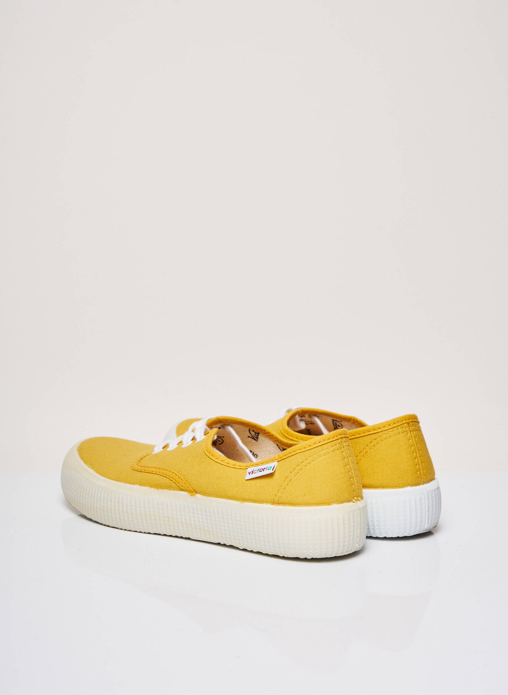 Victoria Baskets Femme couleur jaune