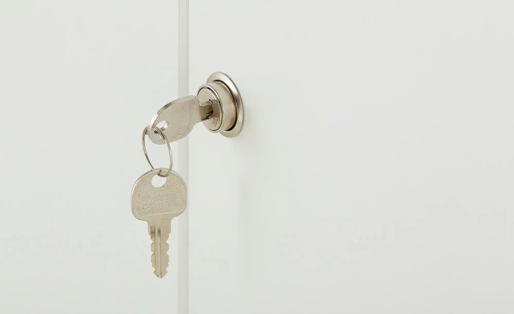 Schrank mit Schloss