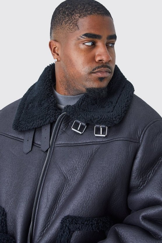 Plus PU-Fliegerjacke mit Borg-Detail