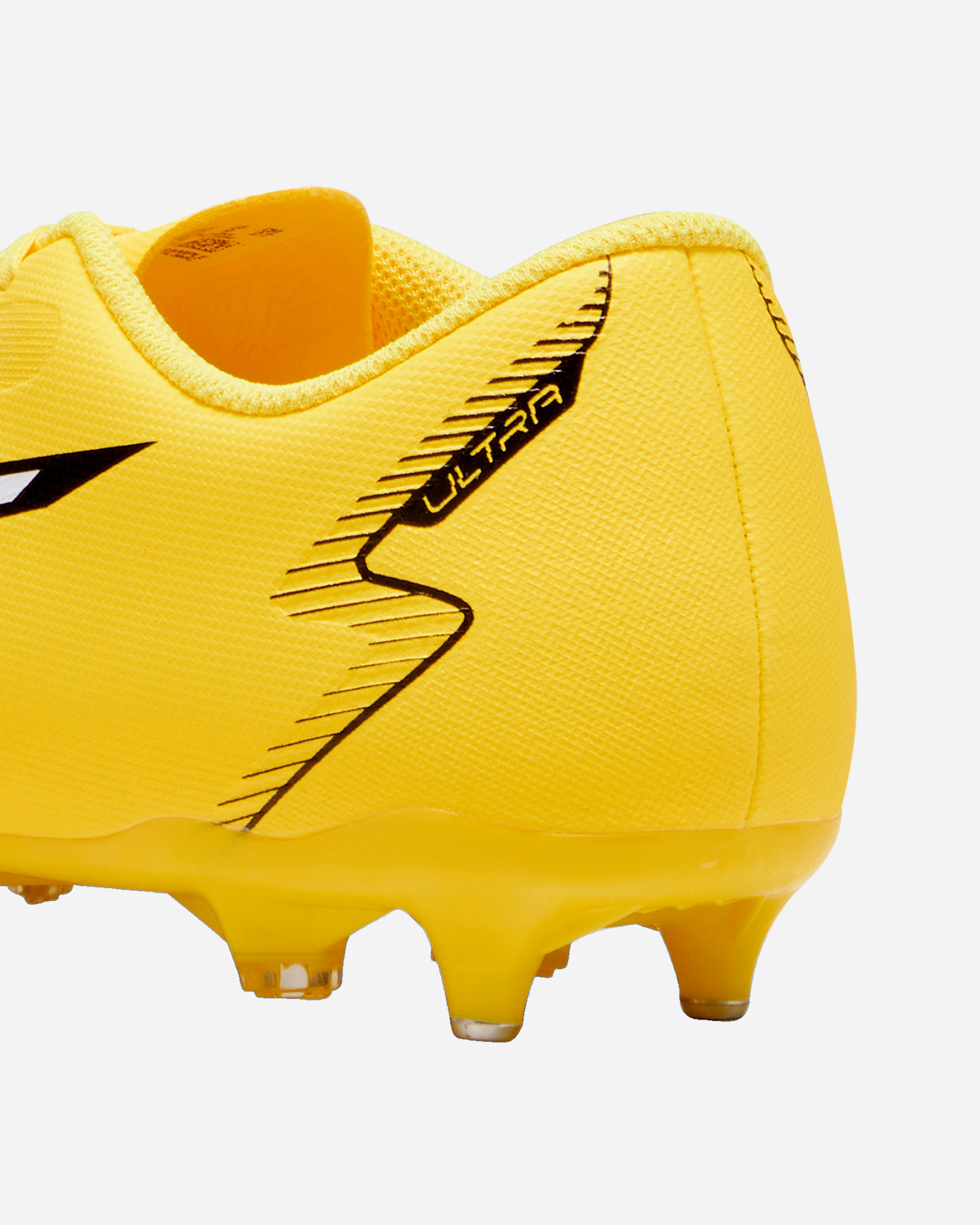 Kopačky Puma Ultra Play Mxsg M 107525-04