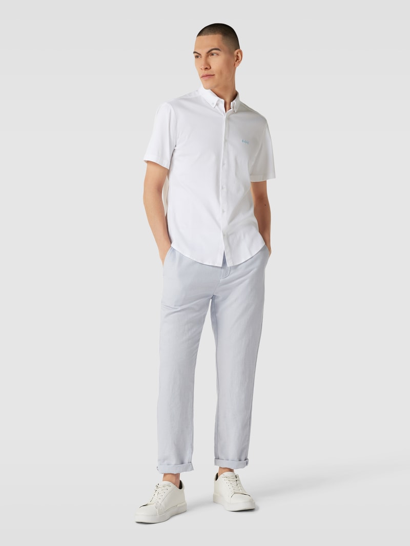 Freizeithemd mit Button-Down-Kragen Modell 'BIADIA' in weiß