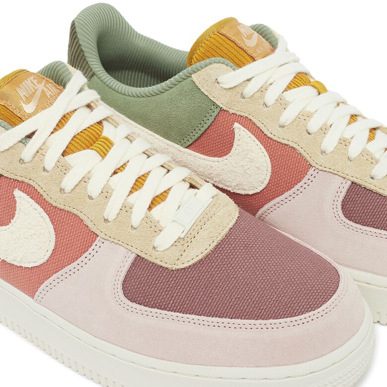 NIKE Air Force 1 '07 Low LX 
