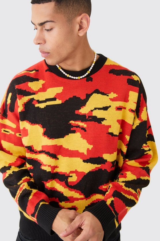 Kastiger Oversize Pullover mit abstraktem Print