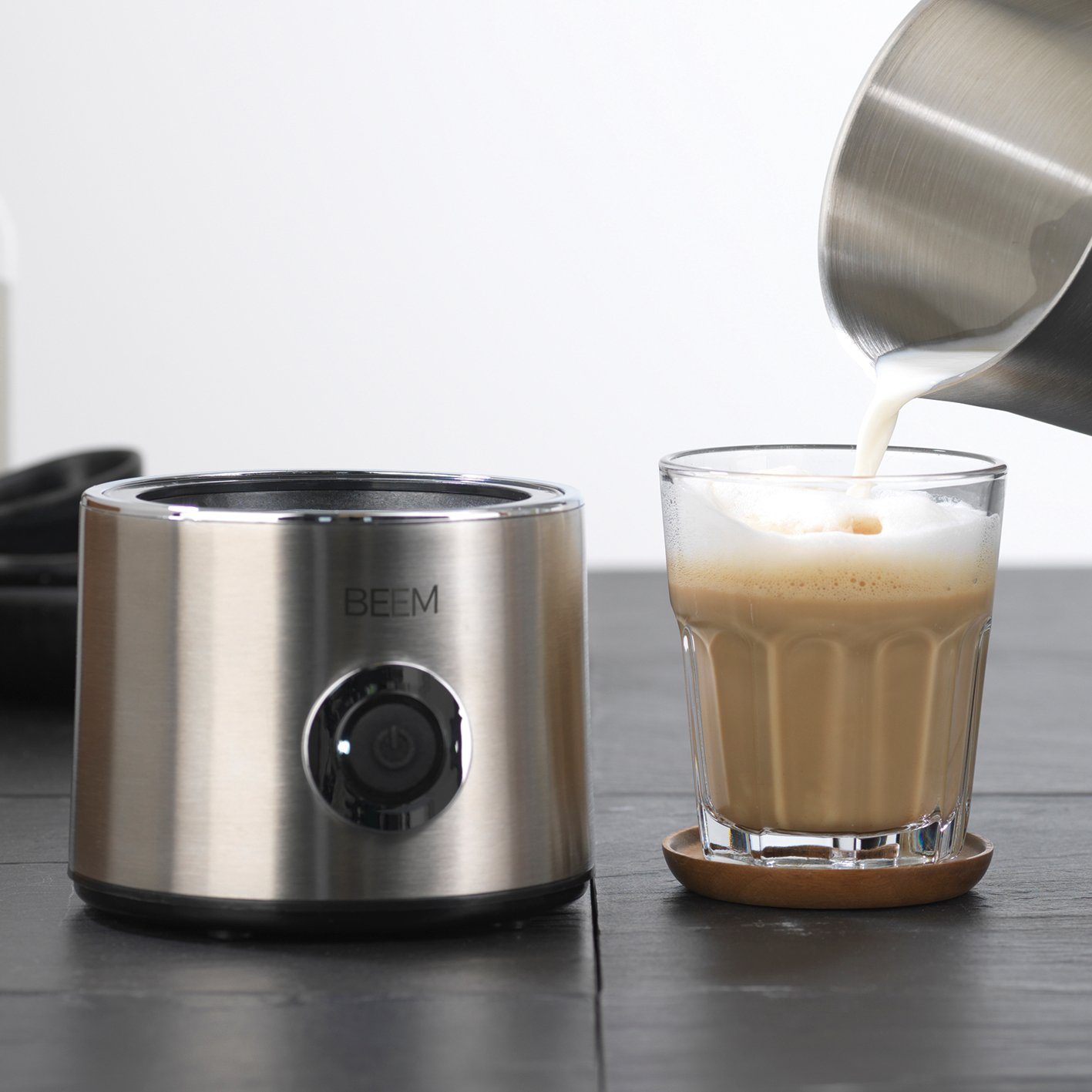 BEEM Milchaufschäumer, 650 W, MILK-SWIRL 200ml
