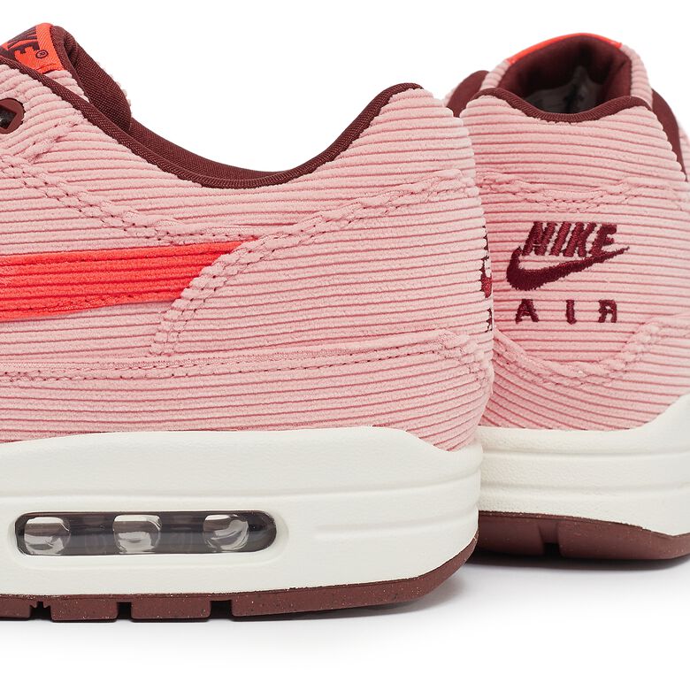 NIKE Air Max 1 PRM Corduroy 