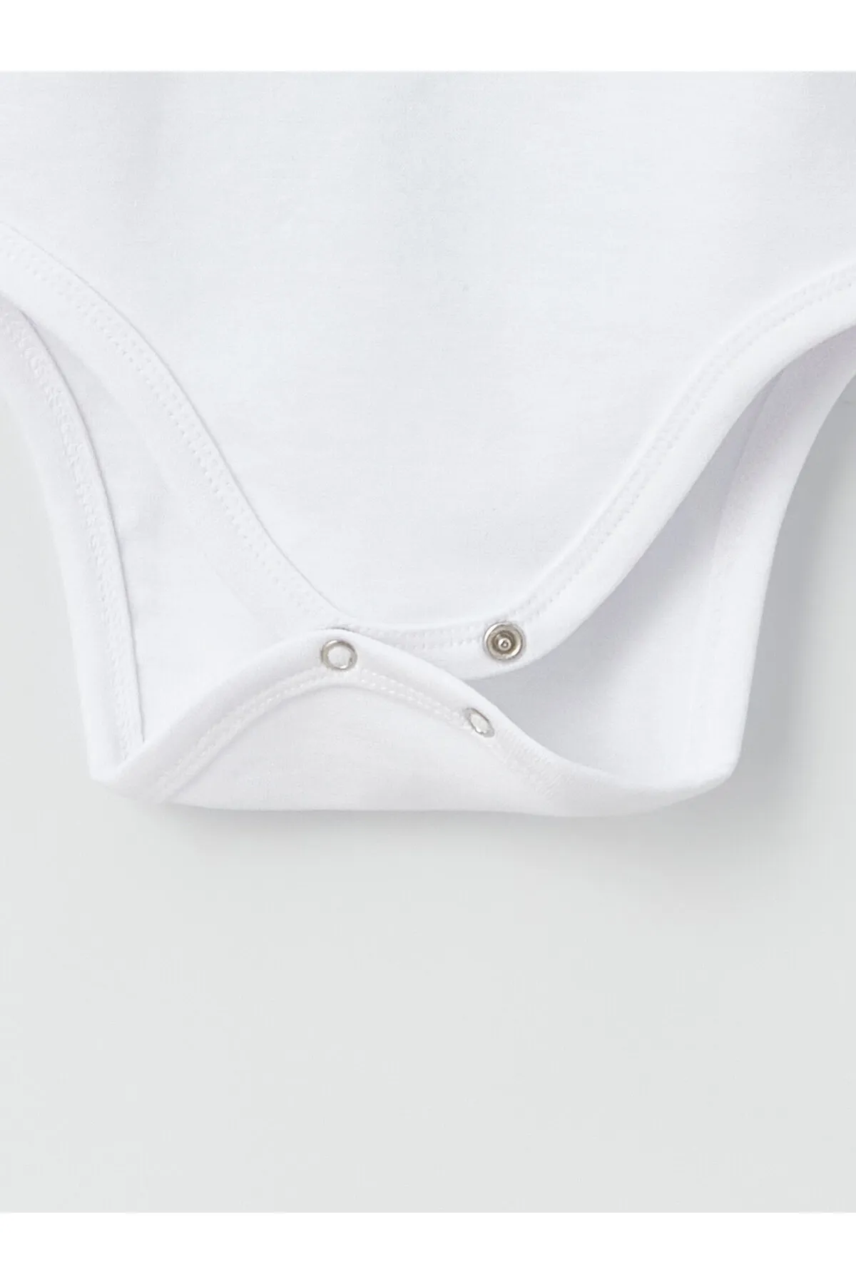 LC Waikiki  Body - Weiß - Regular Fit