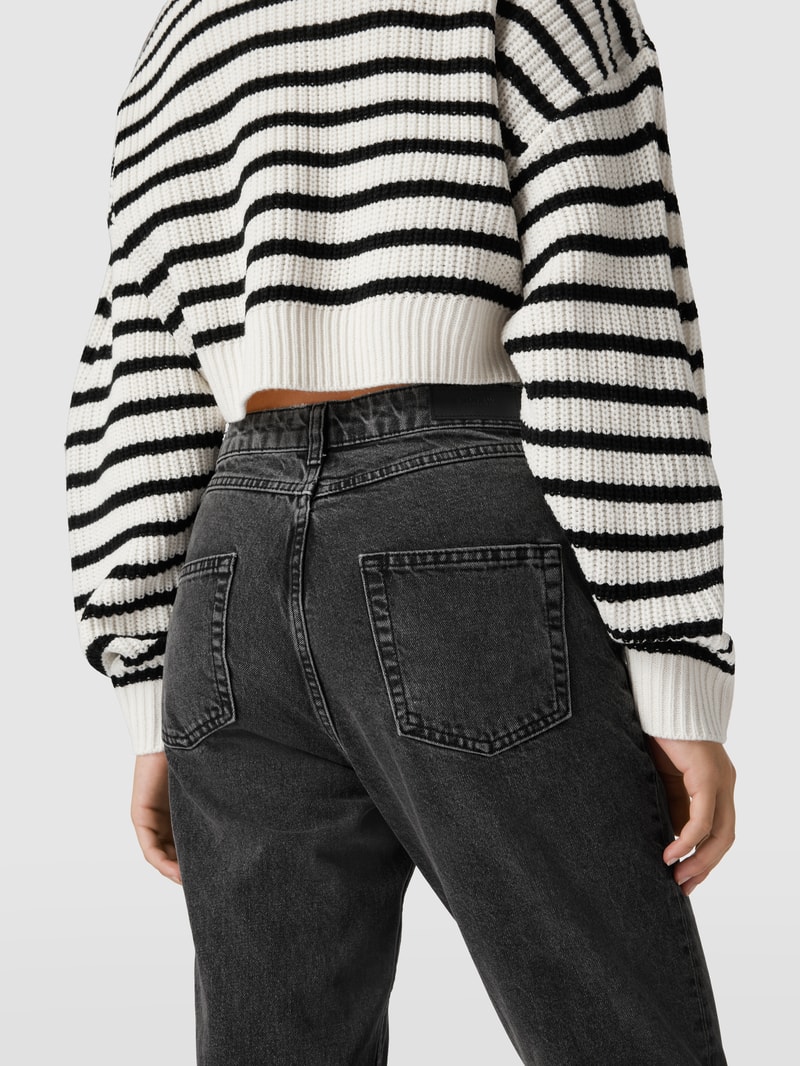 Jeans mit Label-Patch im Skinny Mom Fit in anthrazit