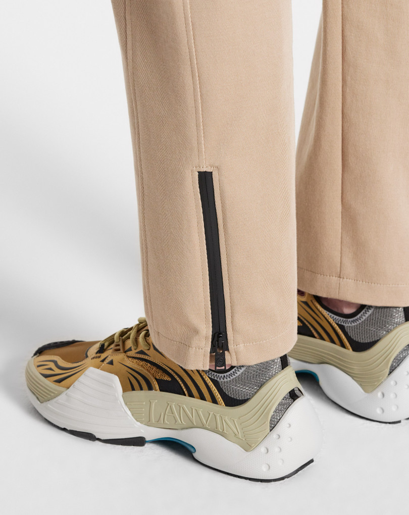 PANTALON SLIM ZIPÉ