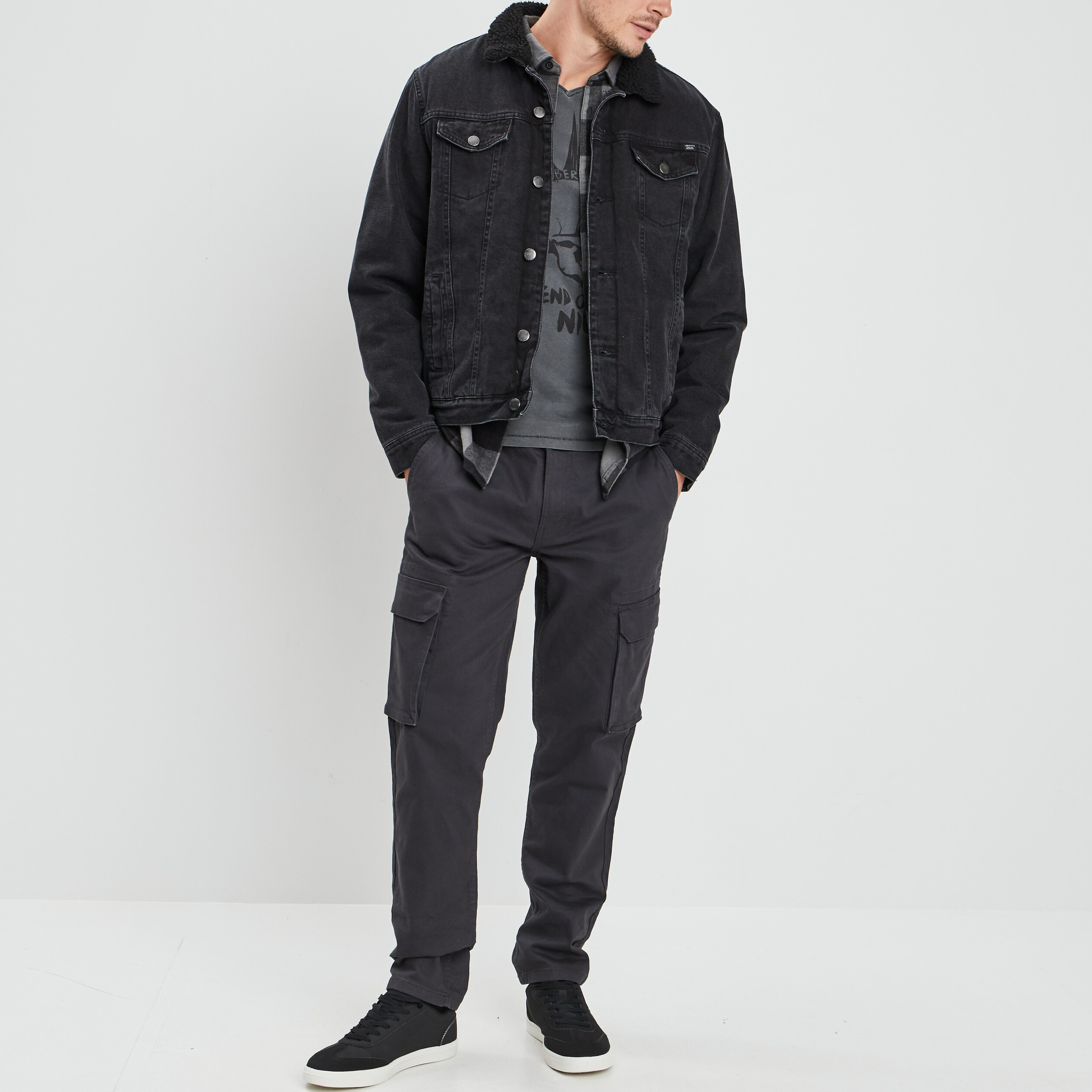 Blouson droit en jean noir homme | La Halle