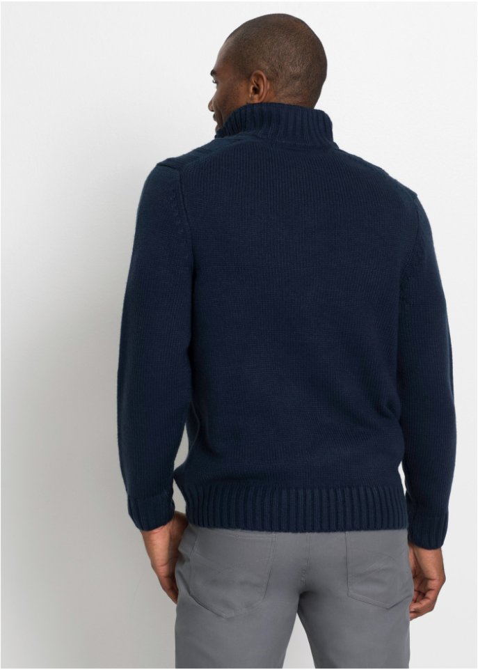 Pullover mit Zopfmuster