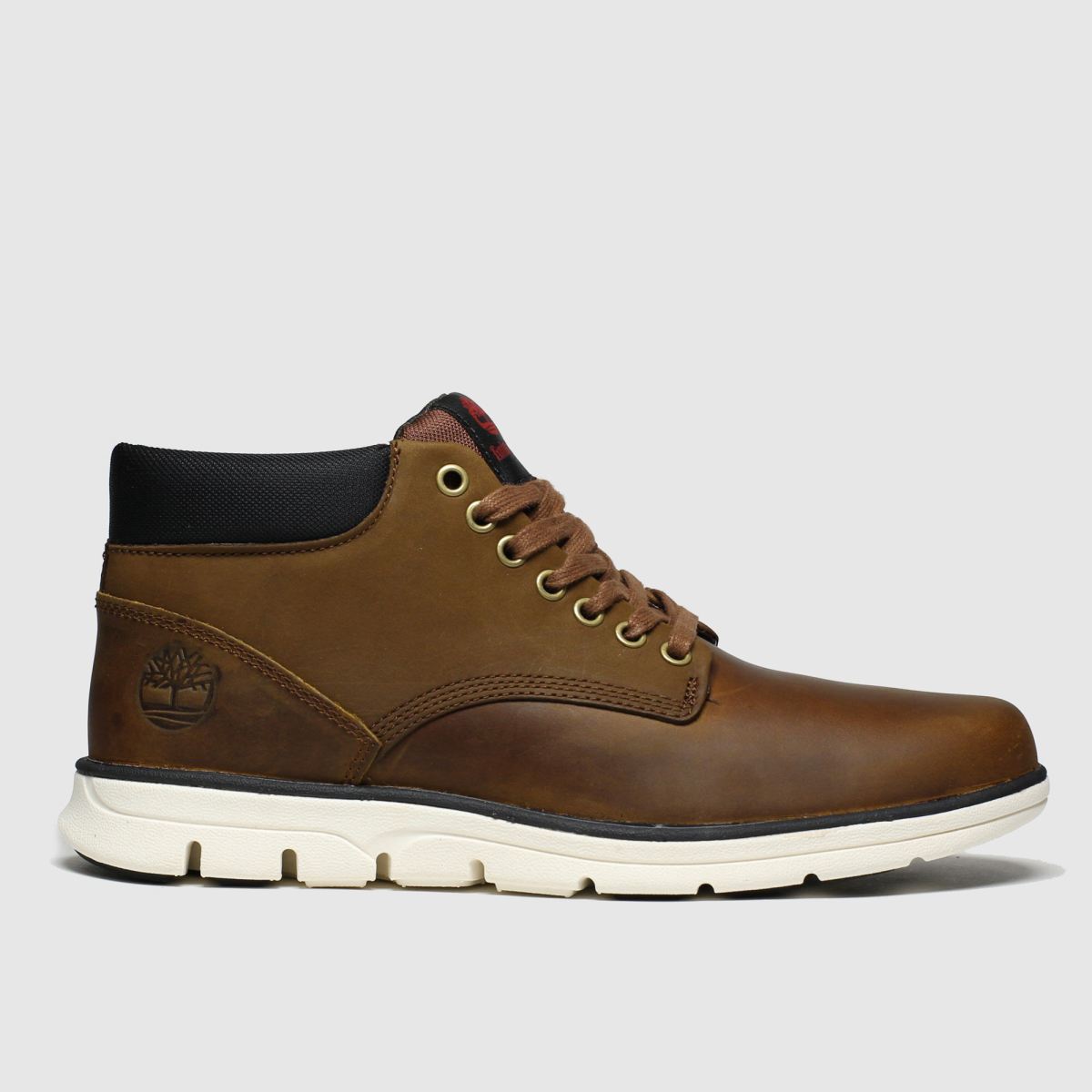 Timberland Bradstreet chukka csizma barna színben
