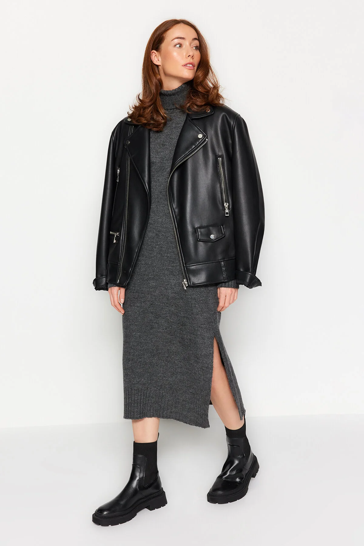 Trendyol Collection  Anthrazit Uni Weite Passform Midi TWOAW24EL00034