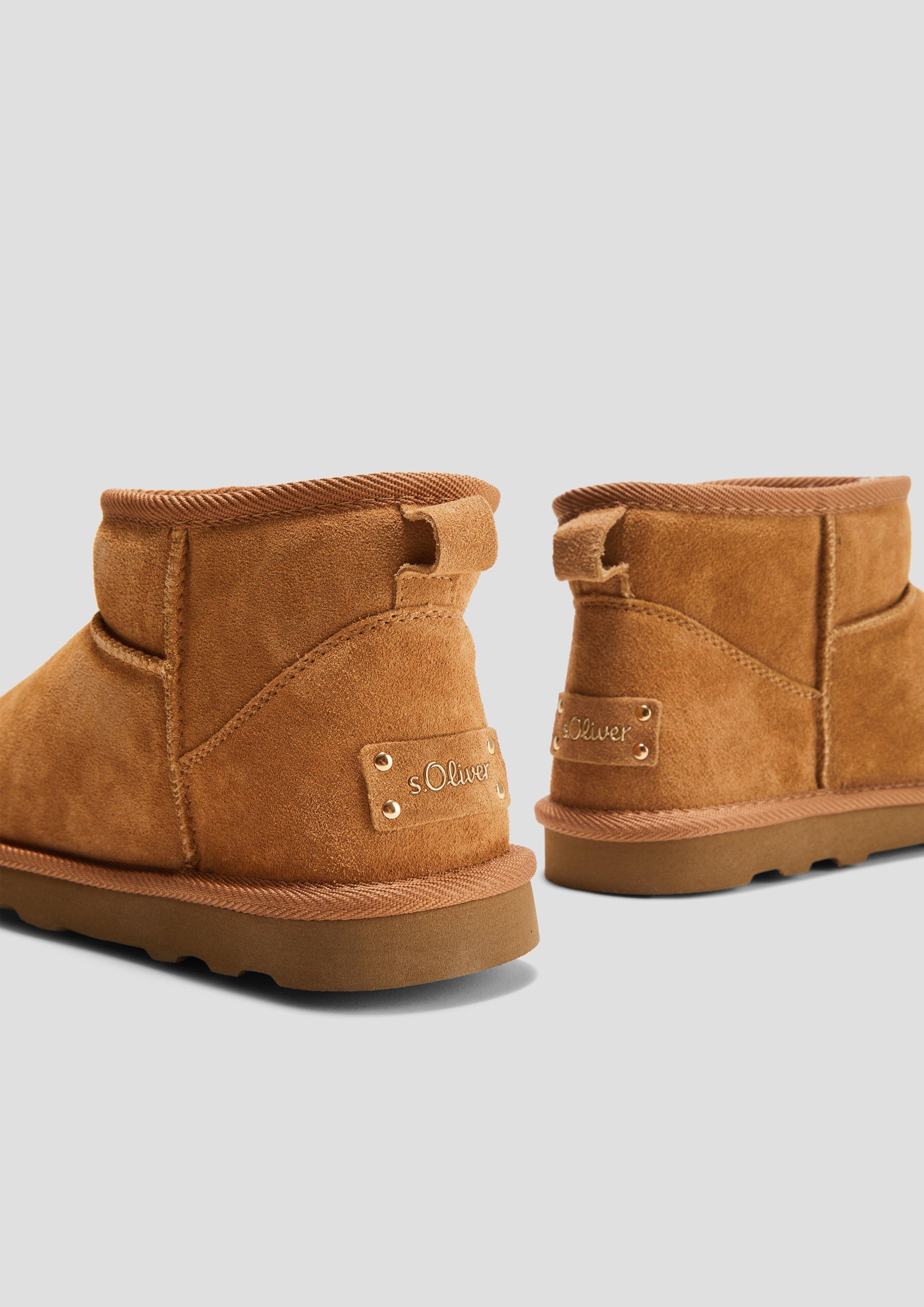 Flache Stiefel aus Leder  6008583-305