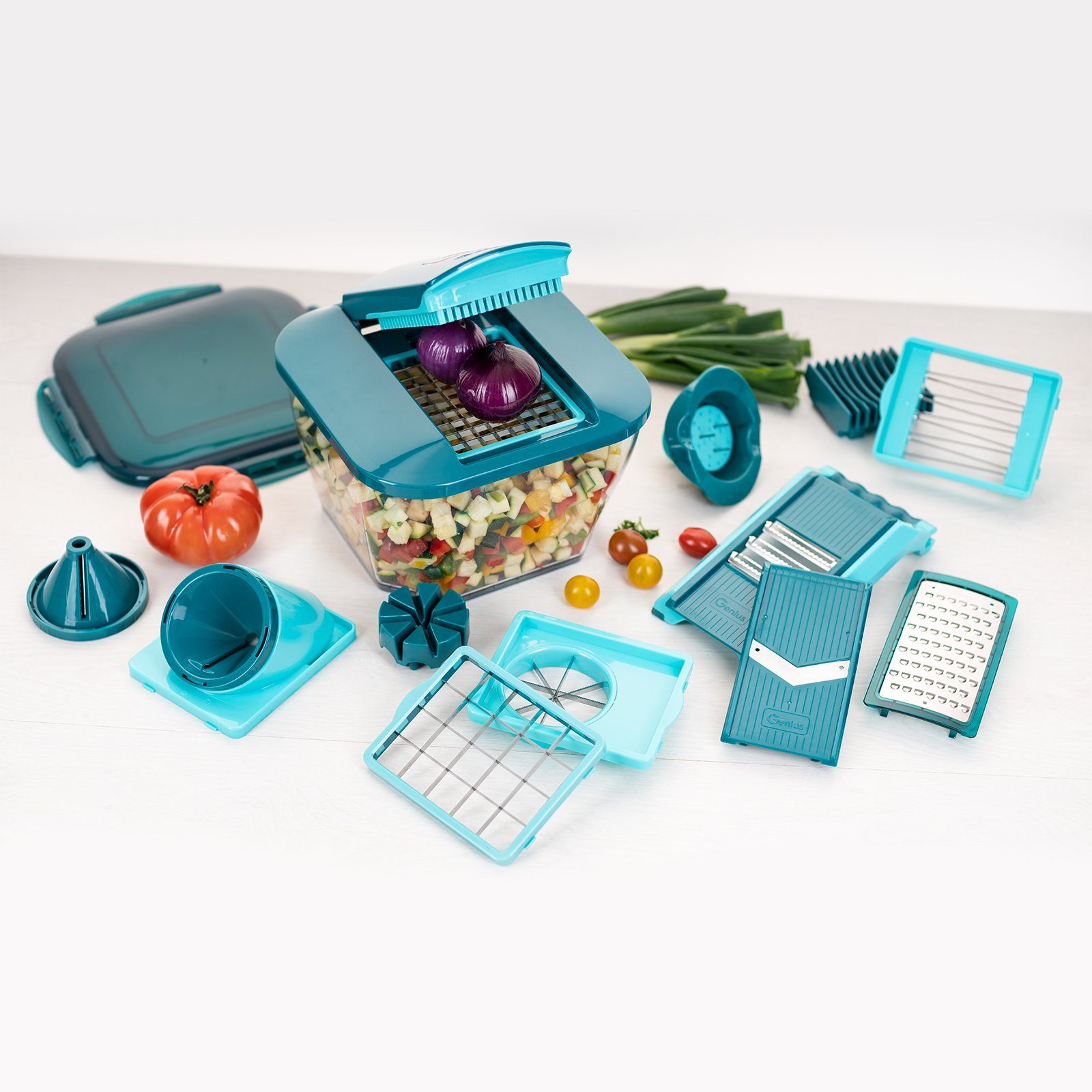 Genius Gemüseschneider Nicer Dicer Chef Professional, Set 23-tlg. - Gemüseschneider, 5.2L Behälter Deckel Gemüsehobel Zerkleiner