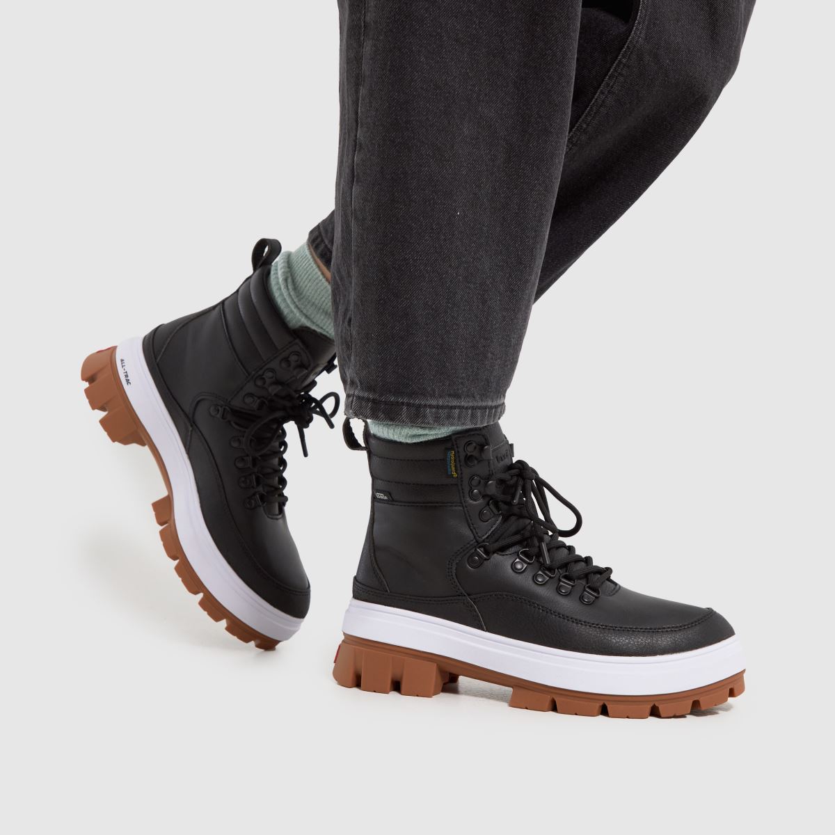 Vans – Colfax Altitude MTE-2 – Svarta och vita träningsskor