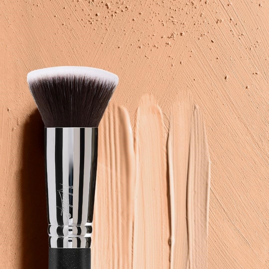 Flawless Foundation Flat Top Brush