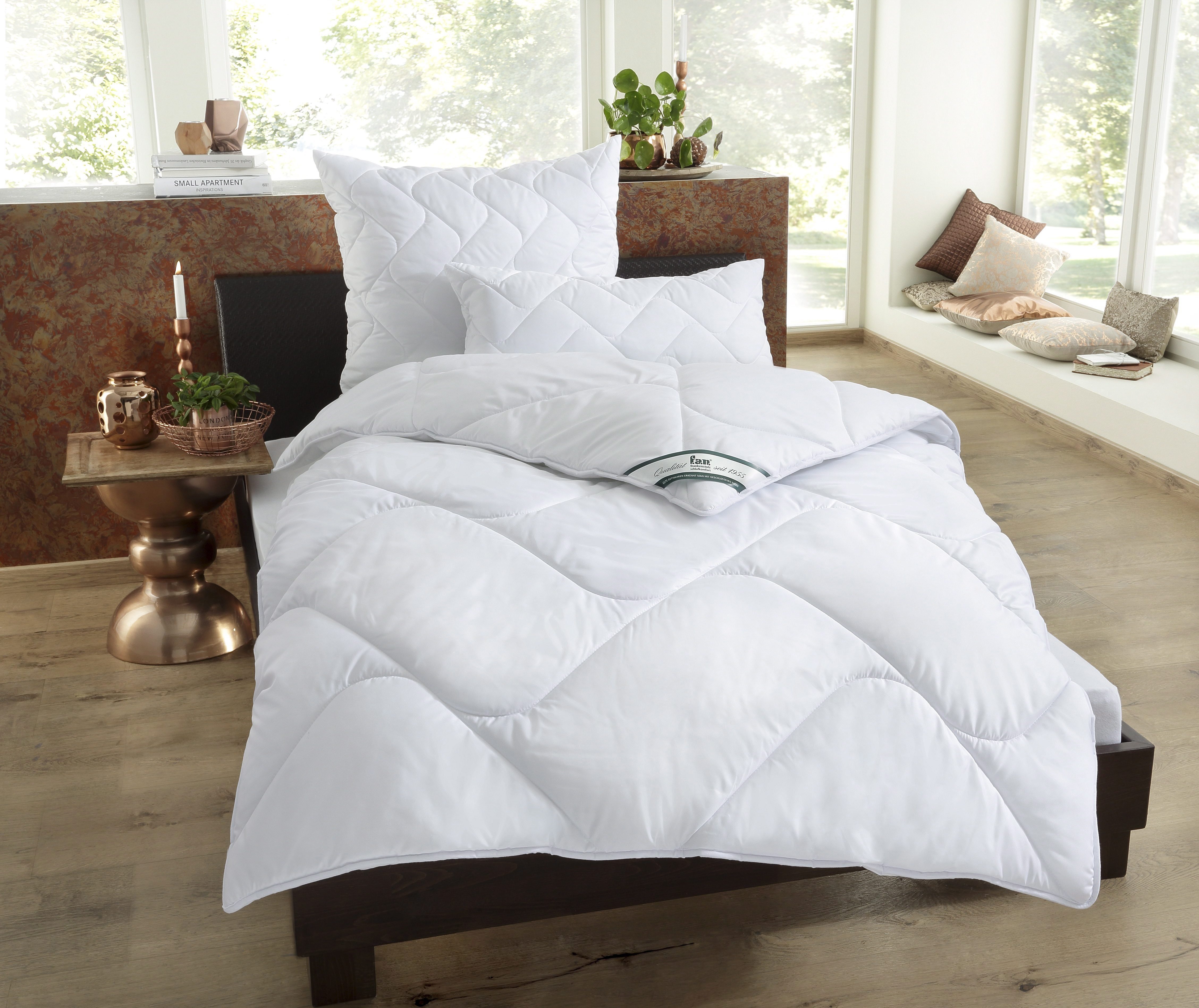 Microfaserbettdecke + Kopfkissen, Bettwaren-Set in 135x200 cm, für Sommer oder 4-Jahreszeiten, f.a.n. Schlafkomfort, Füllung: Faserbällchen (Kopfkissen), Bezug: Microfaser
