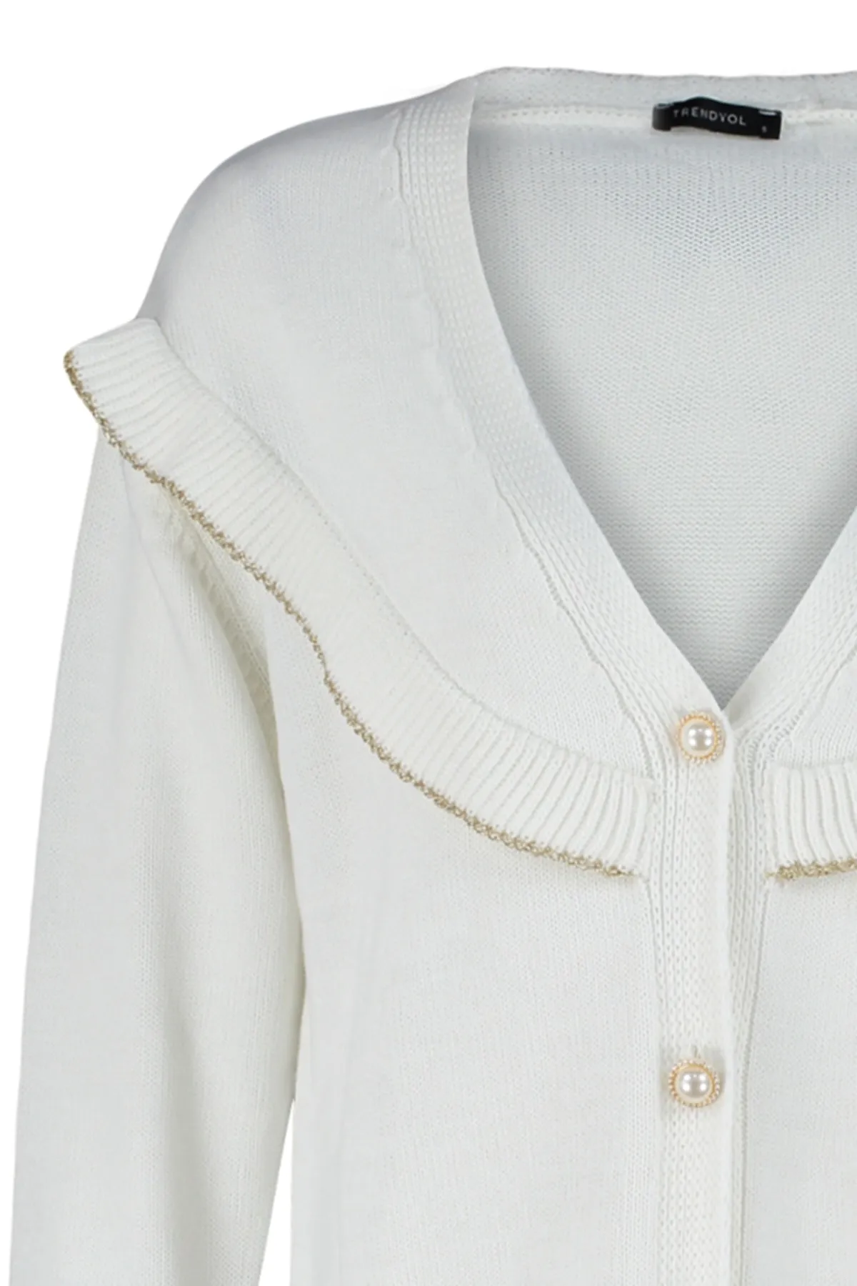Trendyol Modest  Ecrufarbene Strickjacke mit Glitzer und Perlenknöpfen TCTAW24TH00060