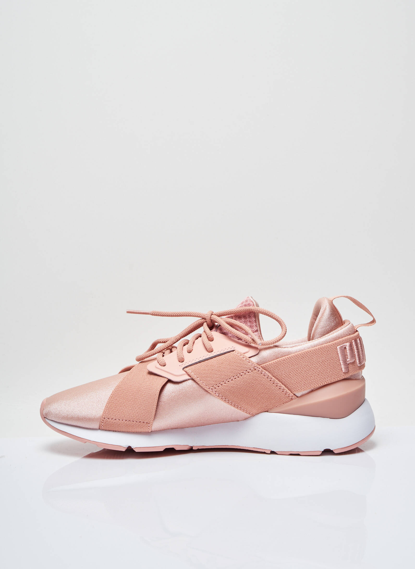 Puma Baskets Femme couleur rose