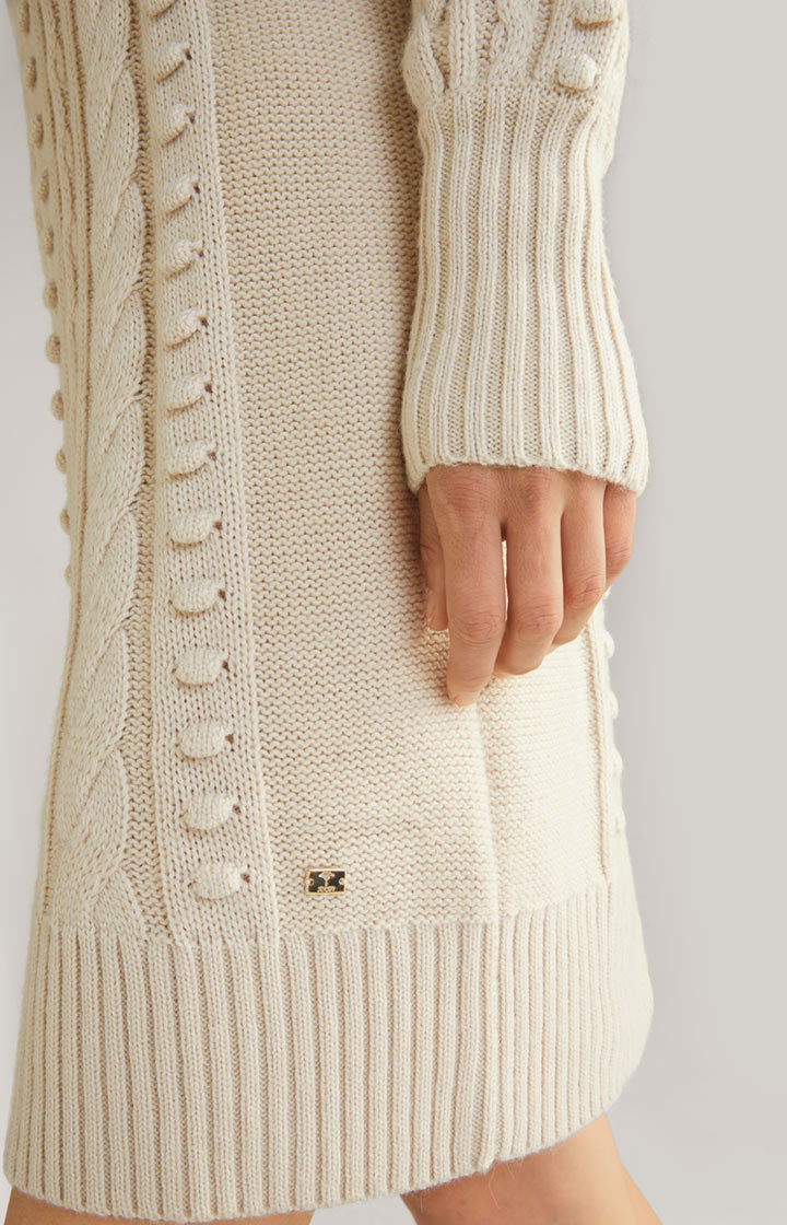 Strickkleid in Offwhite