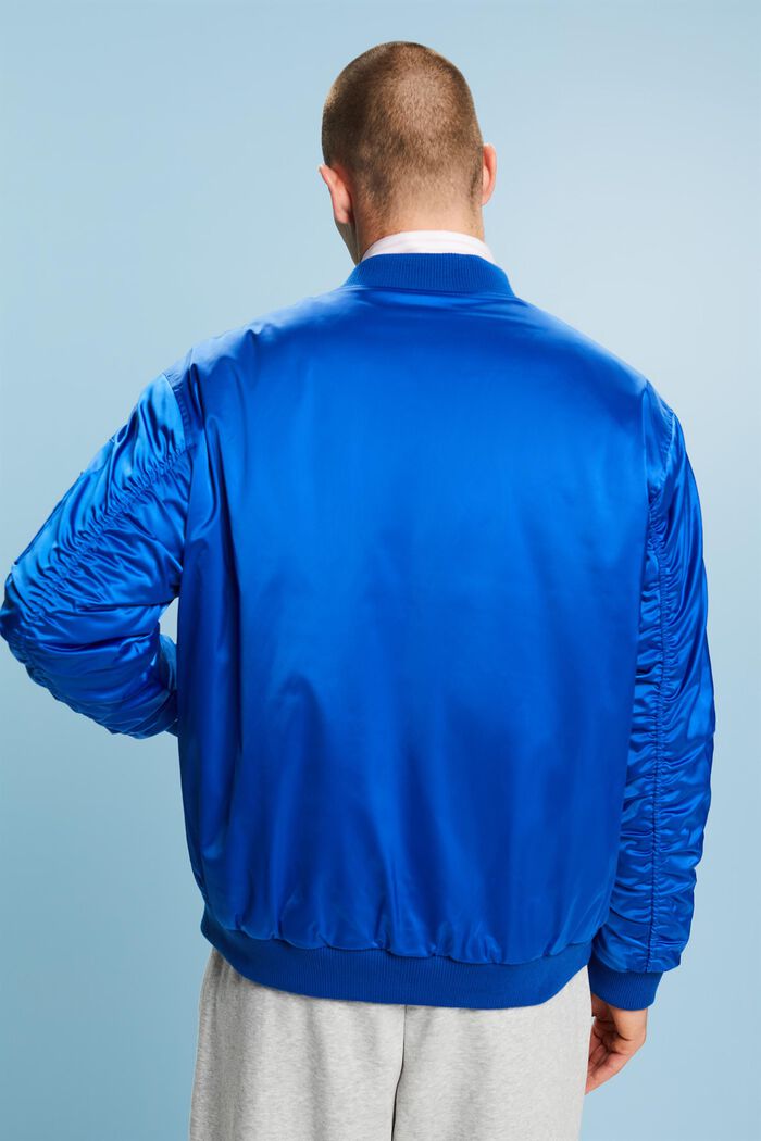 Bomberjacke aus Satin