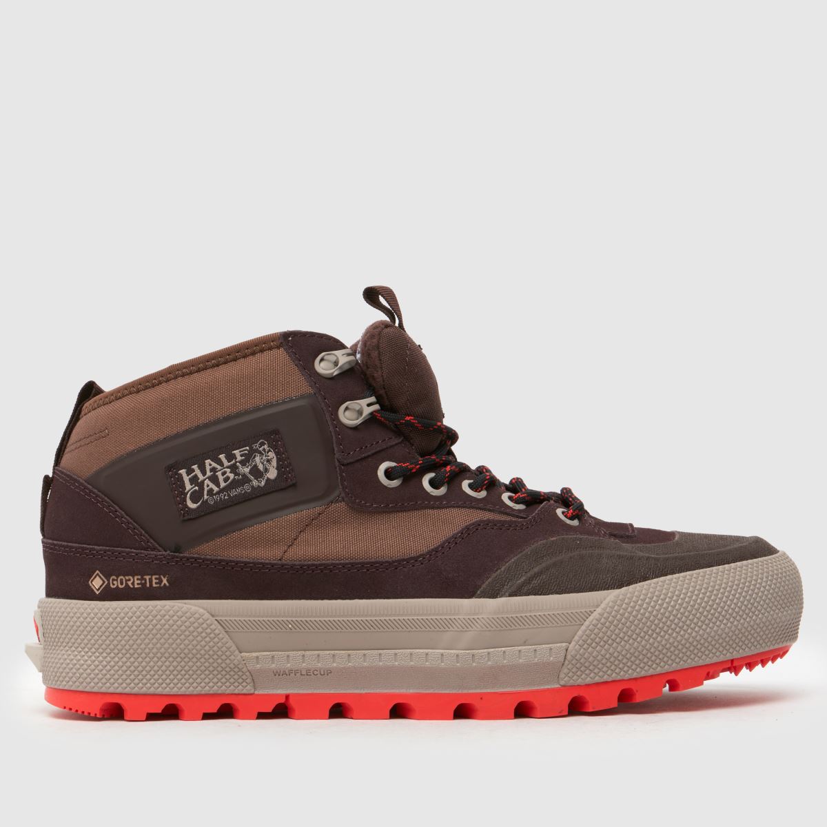 Vans – MTE – Half Cab Gore-Tex – Bruna, flerfärgade sneakers