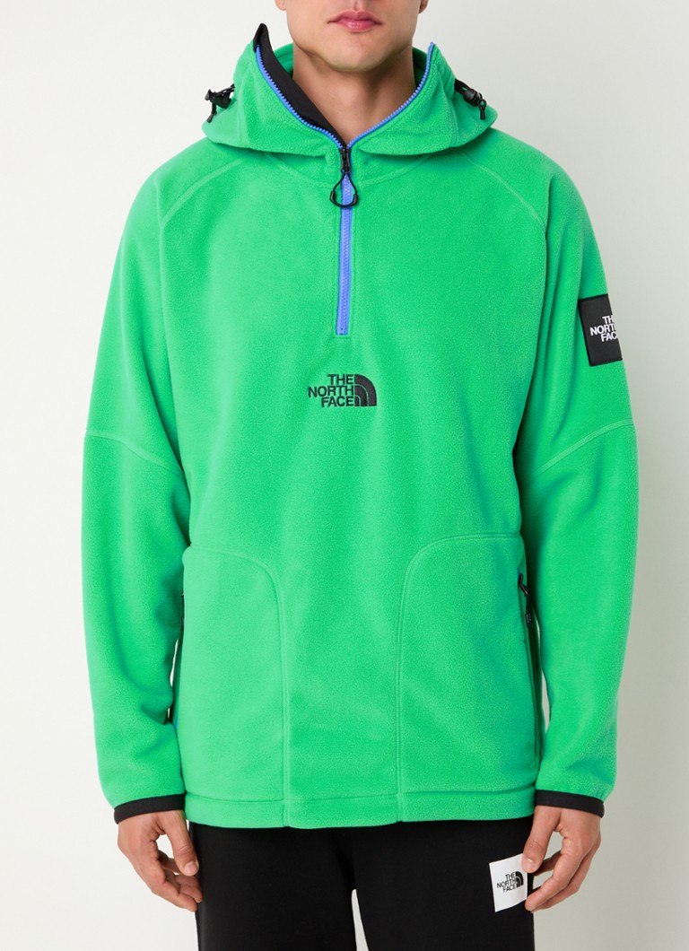 Jachetă The North Face TNF x Yinka Ilori, model polar, cu imprimeu floral și logo.