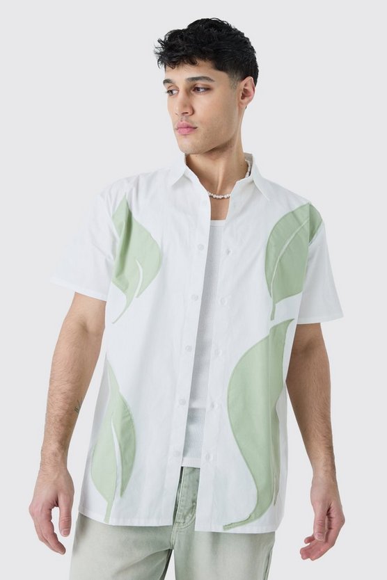 Kurzärmliges Oversize Hemd mit Blätter-Applikation