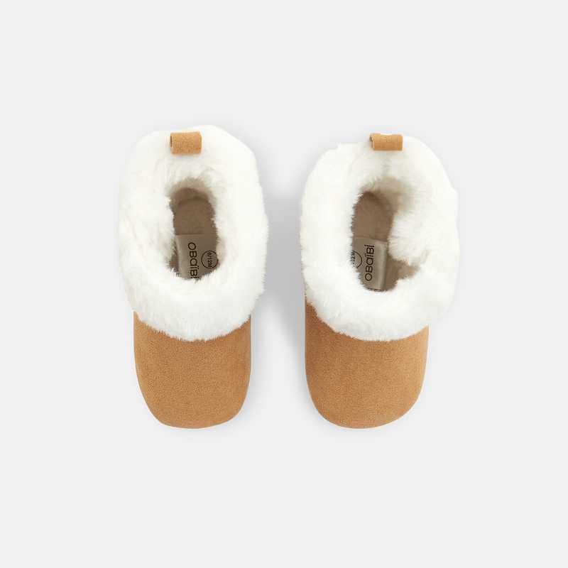 Boots fourrées beige naissance
