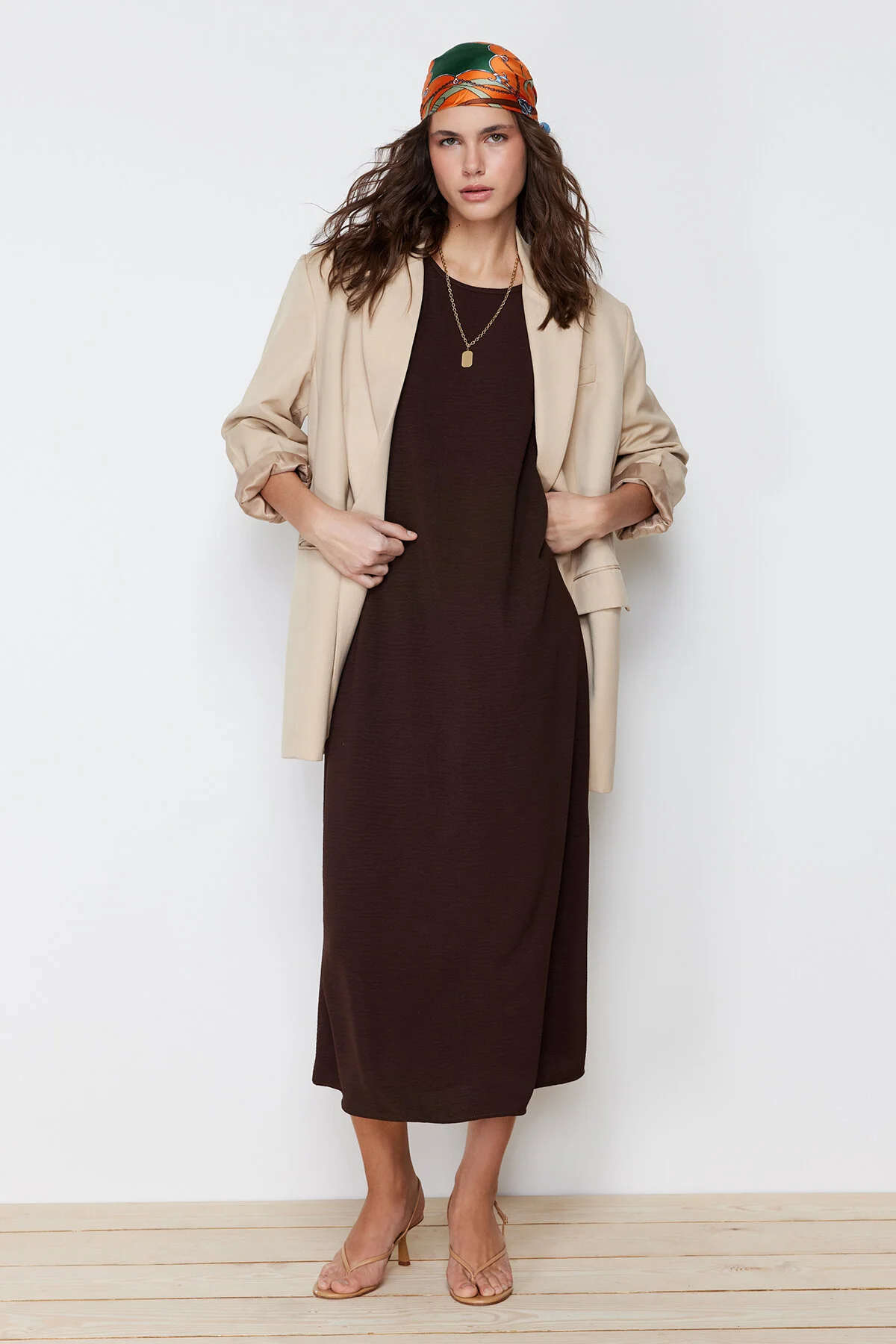 Trendyol Modest  Braunes Unterwäsche-Aerobin-Kleid mit gewebtem Futter TCTSS23EB00146