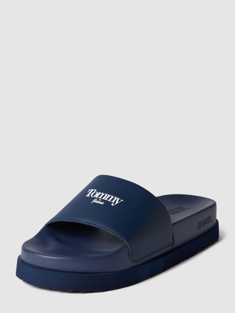 Slides mit Plateausohle Modell 'TOMMY JEANS FLATFORM POOL' in marineblau