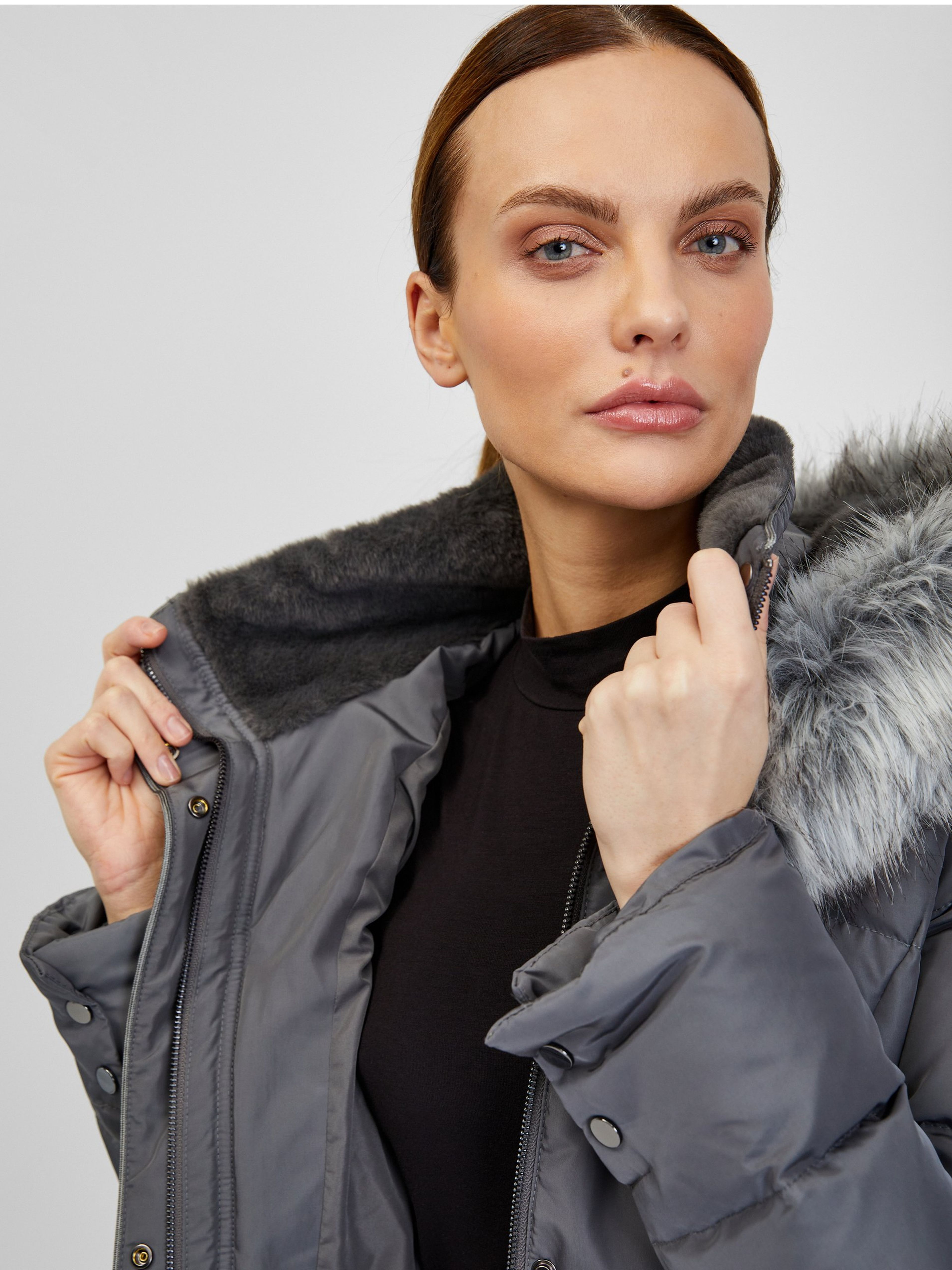 Dunkelgraue Damen-Winter-Steppjacke mit Gürtel ORSAY