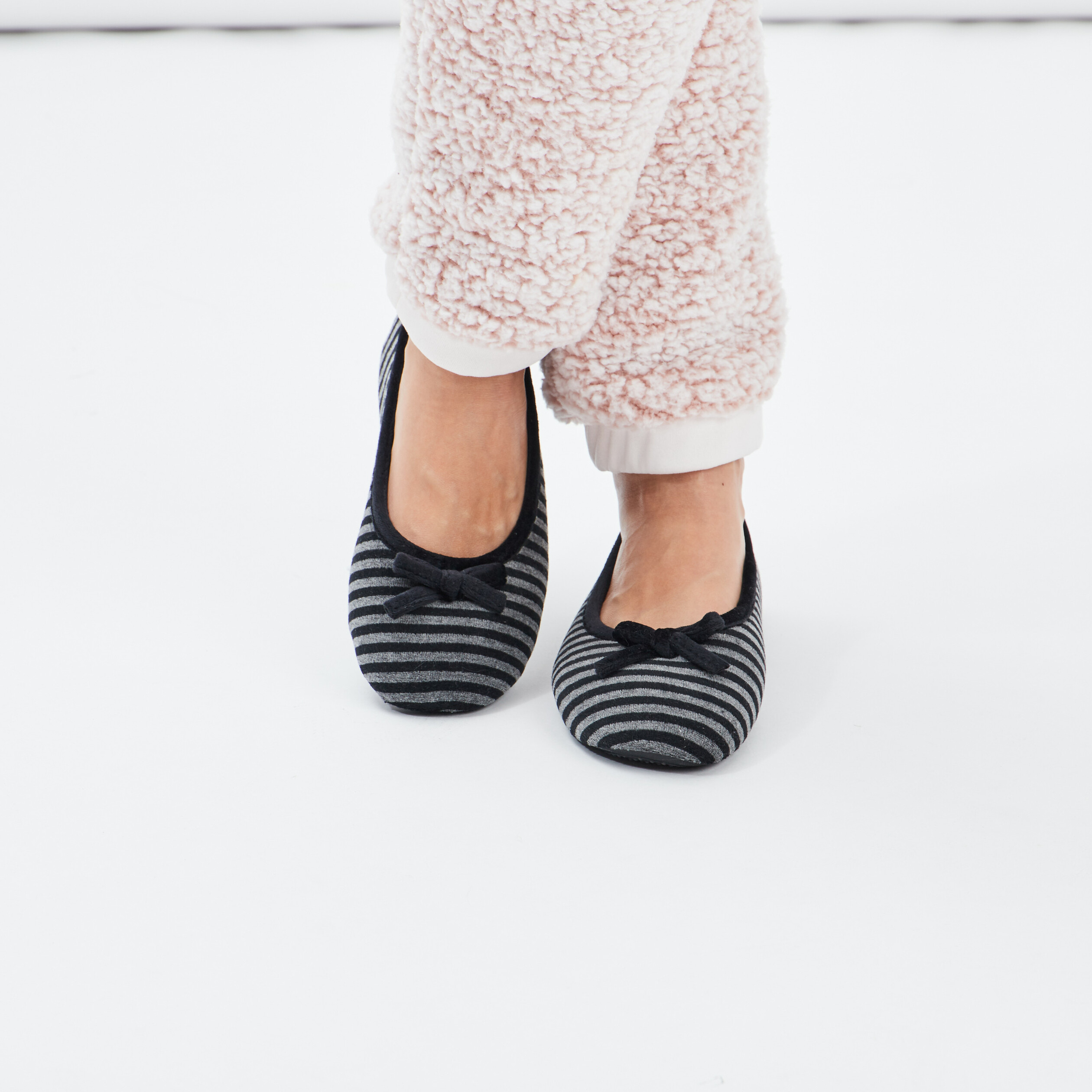 Chaussons ballerines noir femme | La Halle