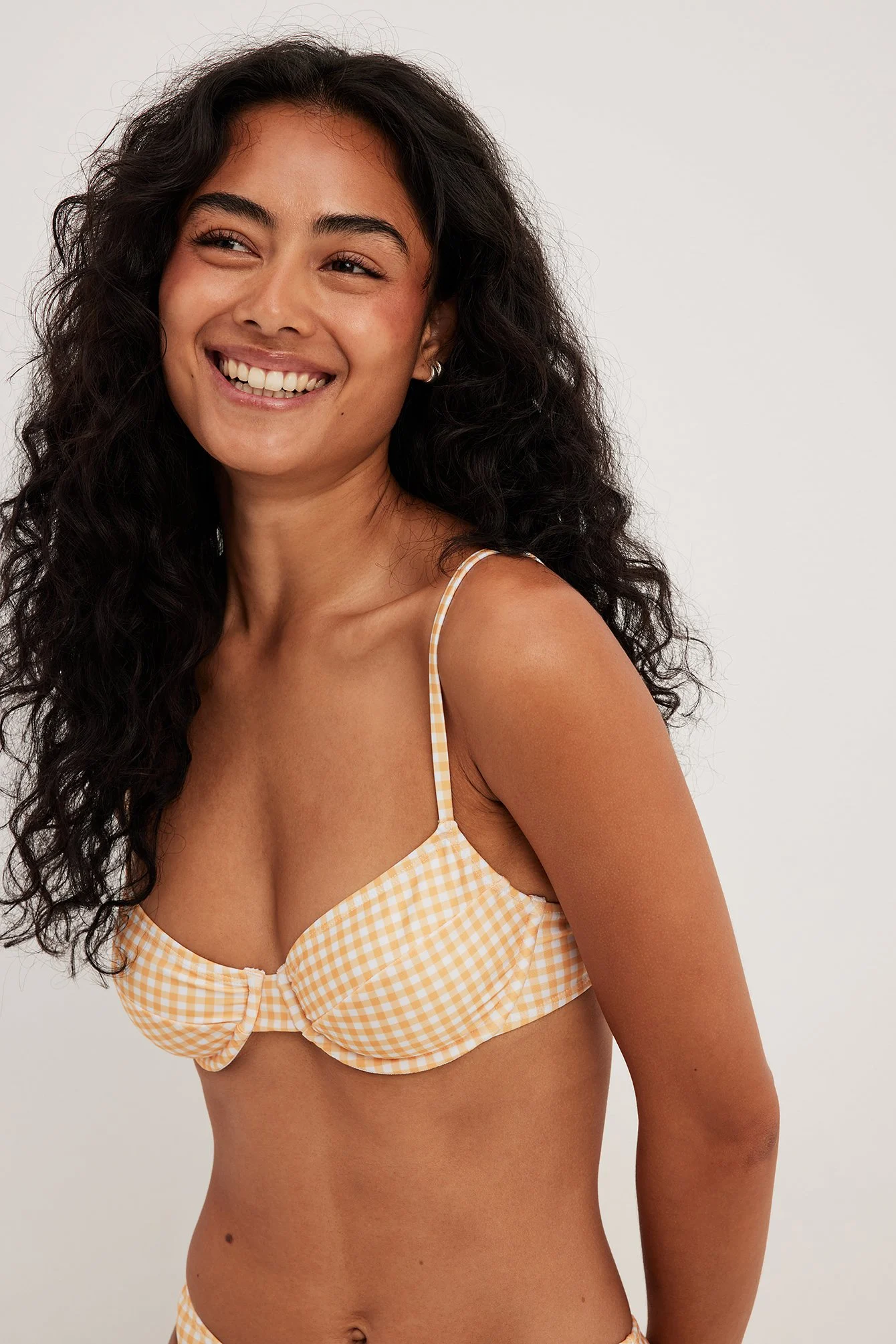 Kariertes Bikini-Oberteil mit Balconette