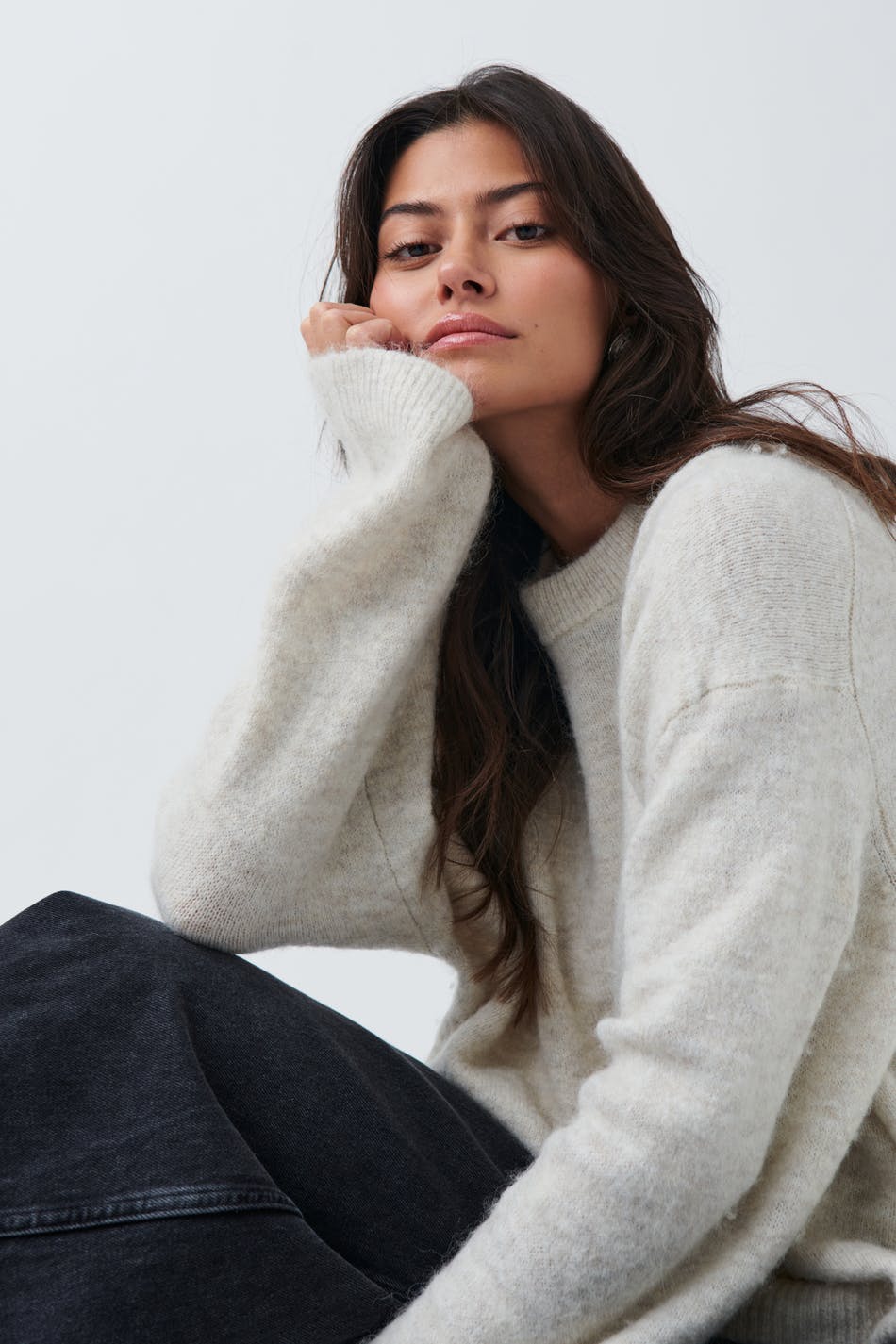 Crew neck knitted sweater